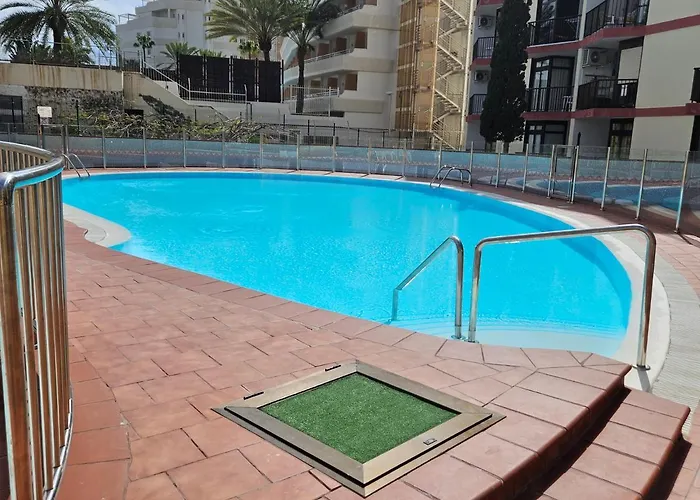 아파트 Ocean Front Cozy 2 Bedroom, 3 Beds Spacious- Netflix, Pool, Lift & Fast Wifi